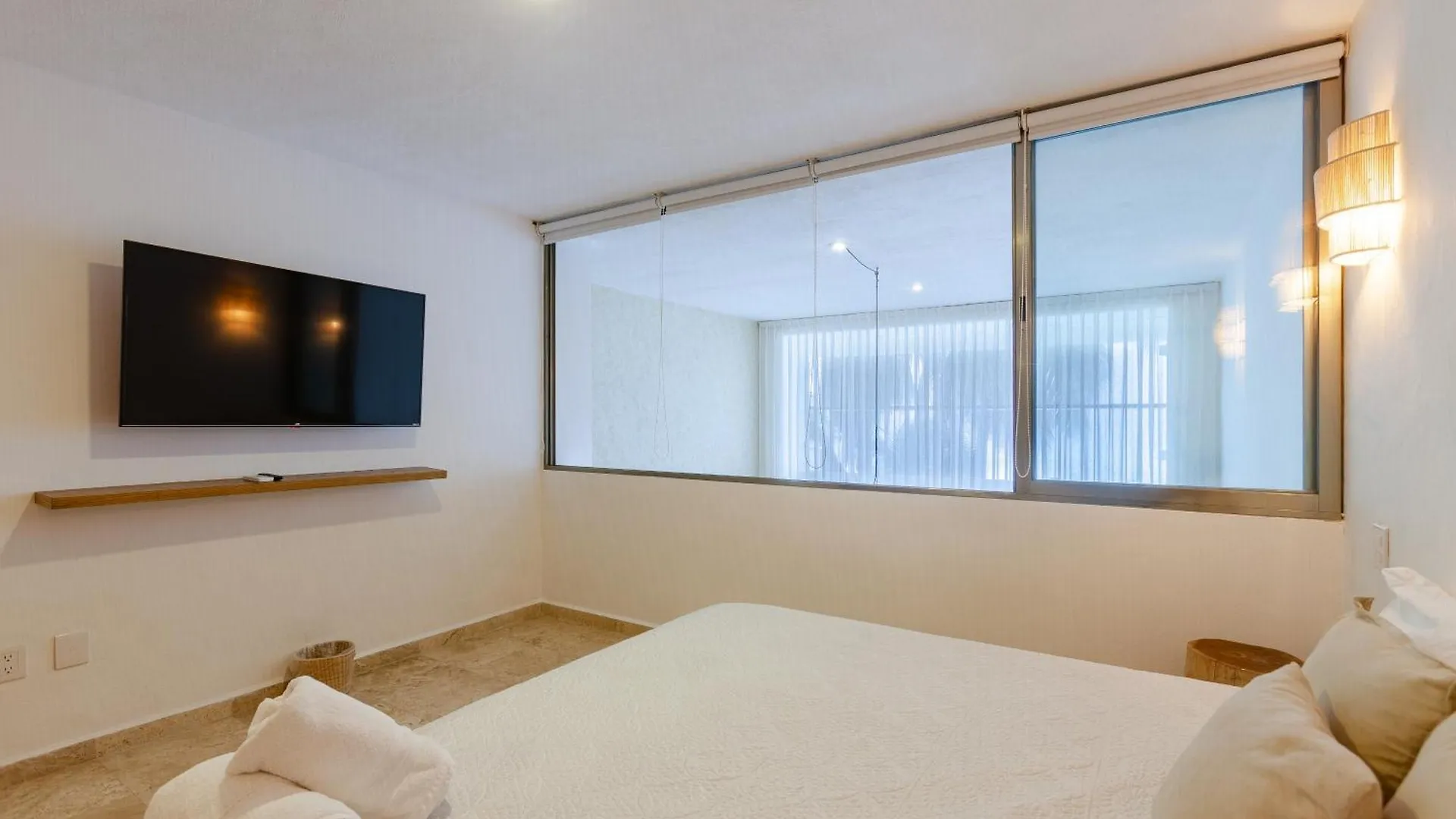 Ocean Plaza By Zama Homes Playa del Carmen Apartment