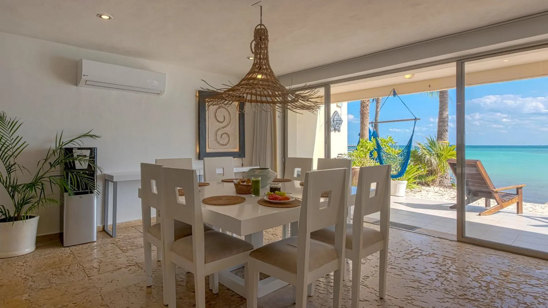 Ocean Plaza By Zama Homes Playa del Carmen Apartment