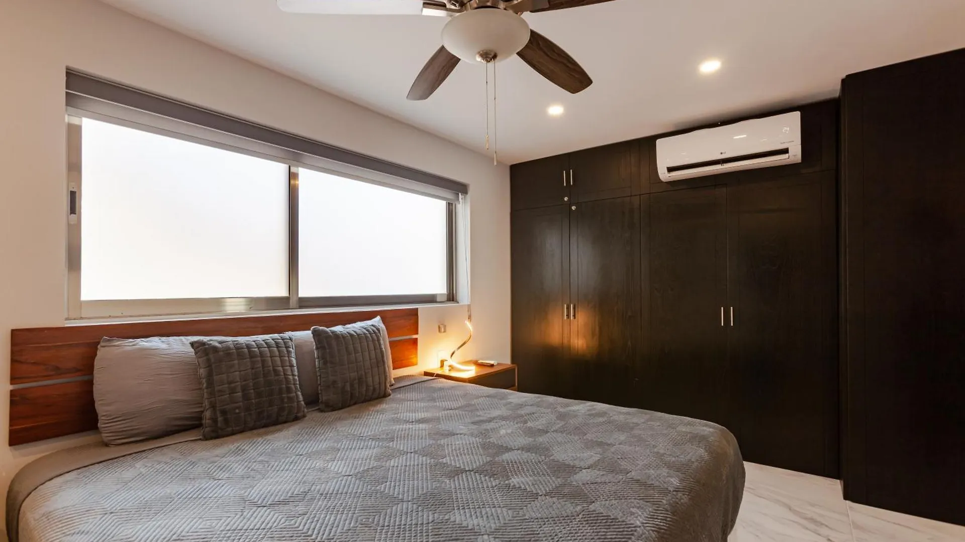 Ocean Plaza By Zama Homes Playa del Carmen Apartment