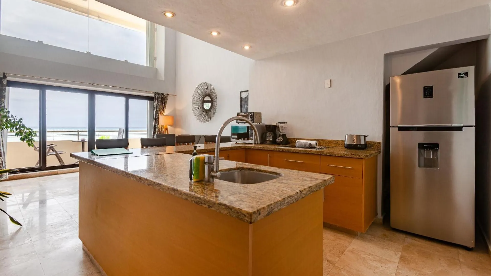 Ocean Plaza By Zama Homes Playa del Carmen 0*,
